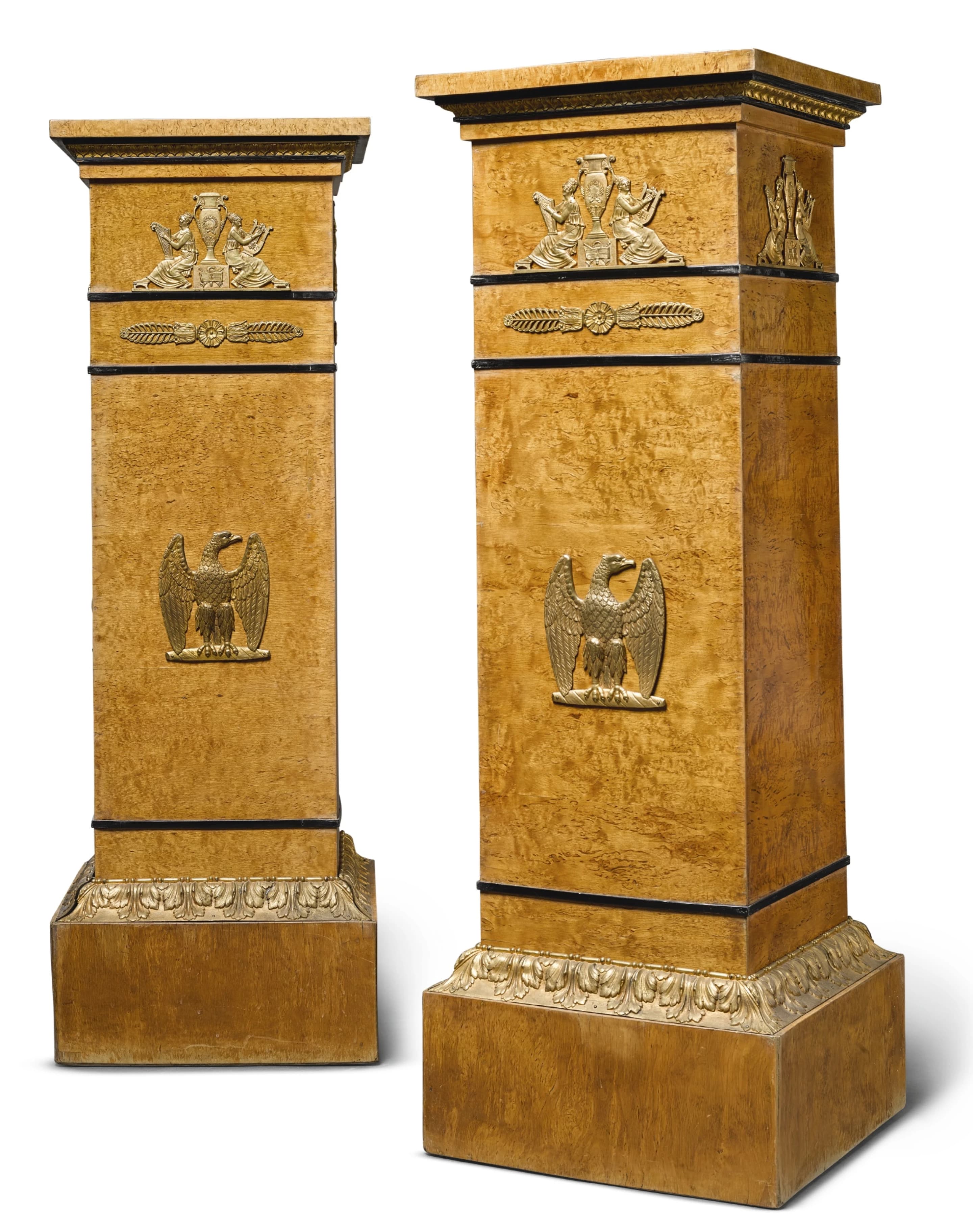 Пара російських підставок з кір'яної берези з позолоченими бронзовими деталями, 20-й століття